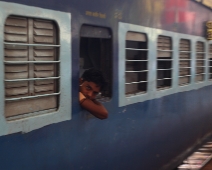 indian_railways_man_07